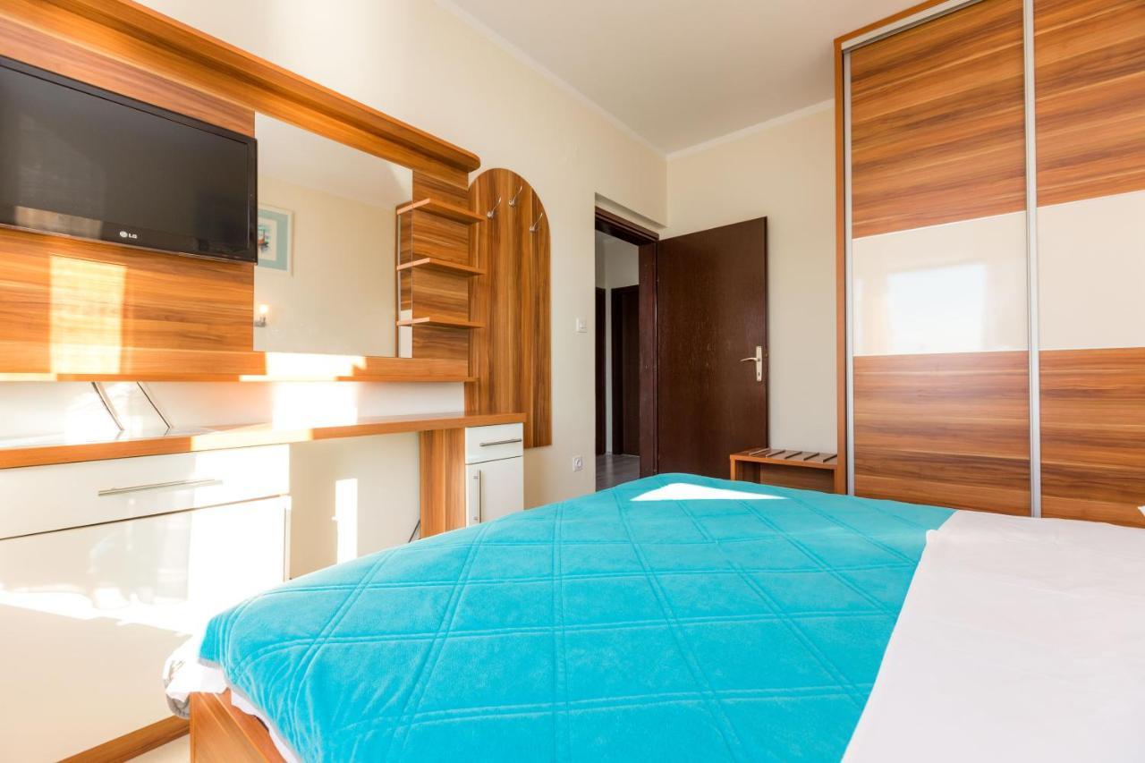 스타리그라드 파클레니차 Pansion Croatia B&B 외부 사진