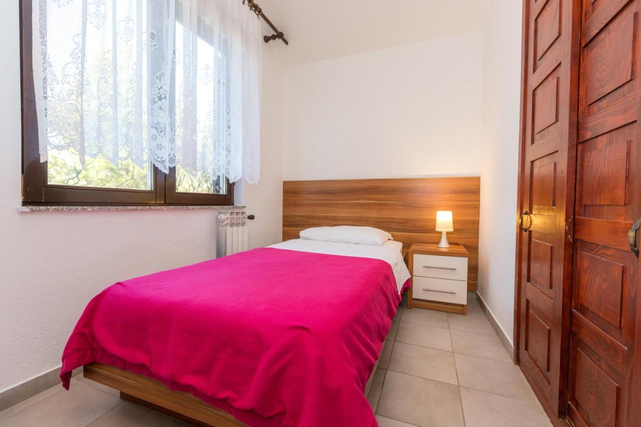 스타리그라드 파클레니차 Pansion Croatia B&B 외부 사진