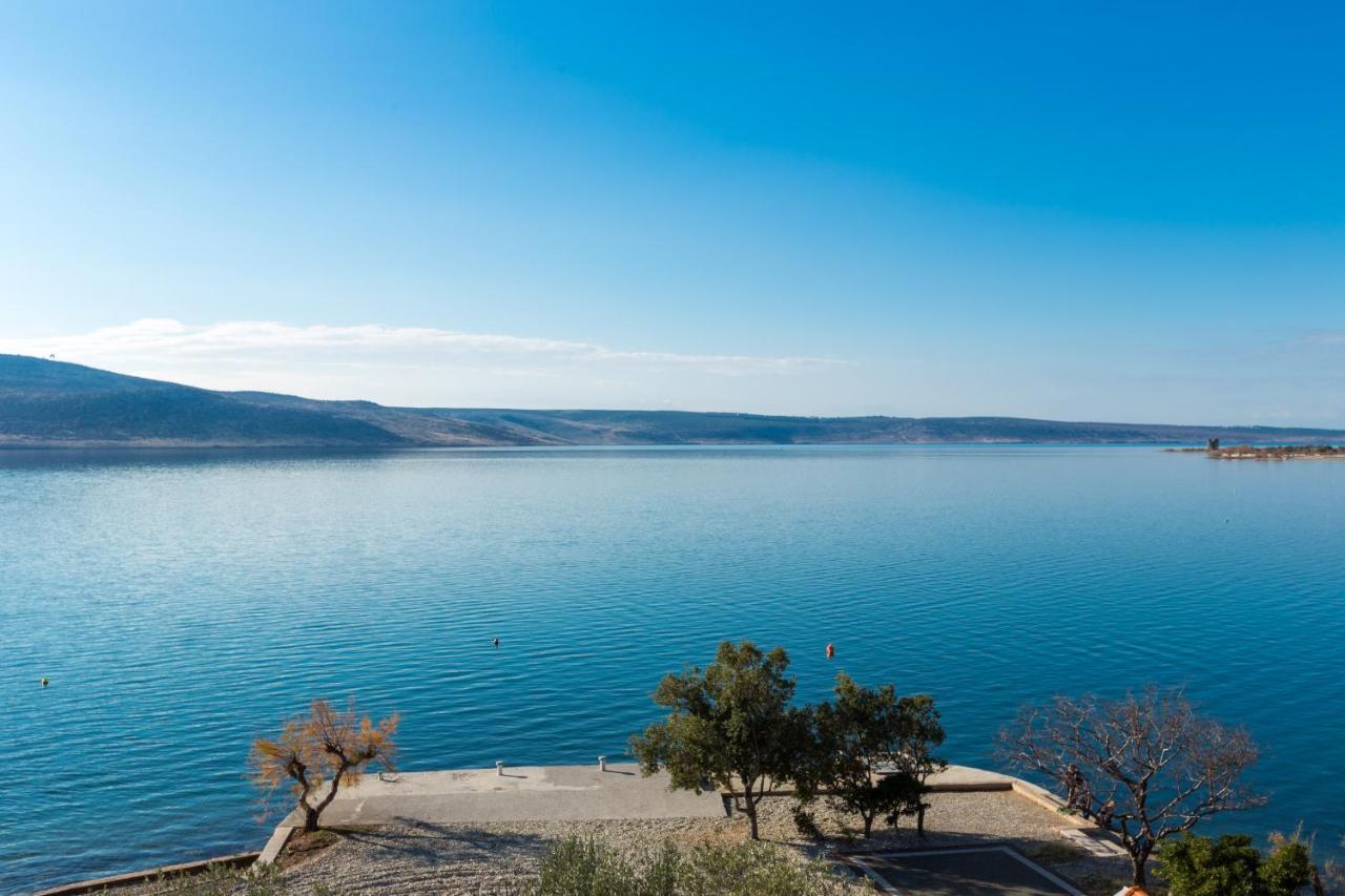 스타리그라드 파클레니차 Pansion Croatia B&B 외부 사진