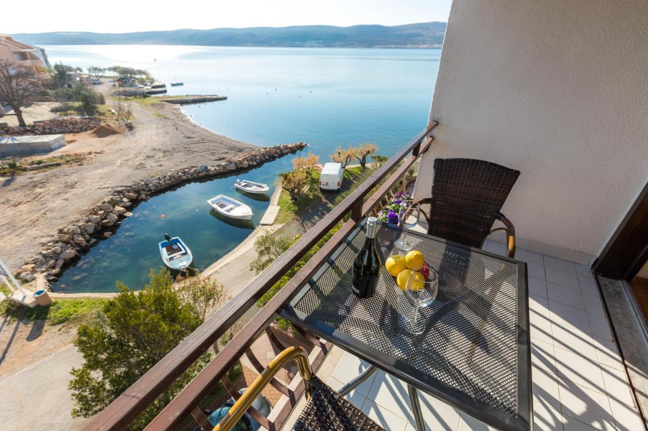 스타리그라드 파클레니차 Pansion Croatia B&B 외부 사진