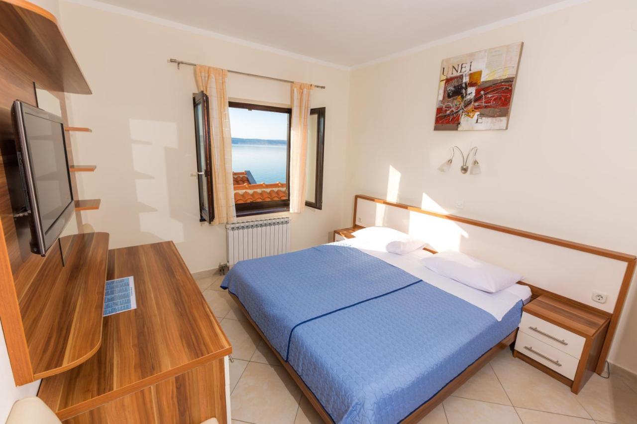 스타리그라드 파클레니차 Pansion Croatia B&B 외부 사진