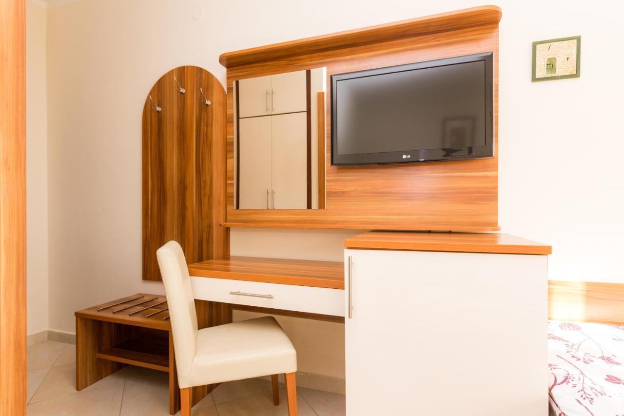 스타리그라드 파클레니차 Pansion Croatia B&B 외부 사진