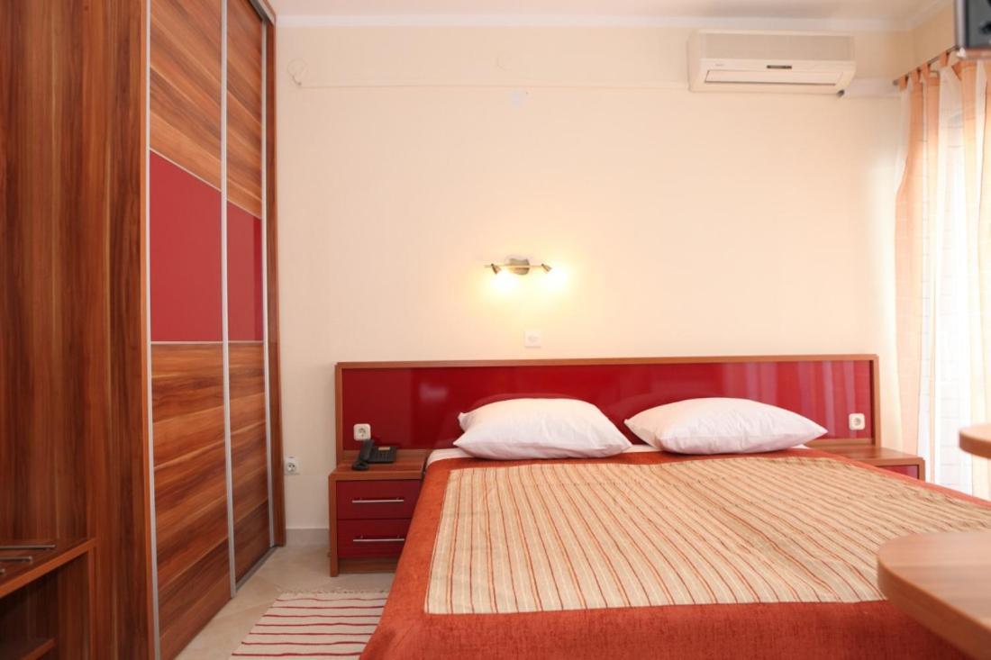 스타리그라드 파클레니차 Pansion Croatia B&B 외부 사진